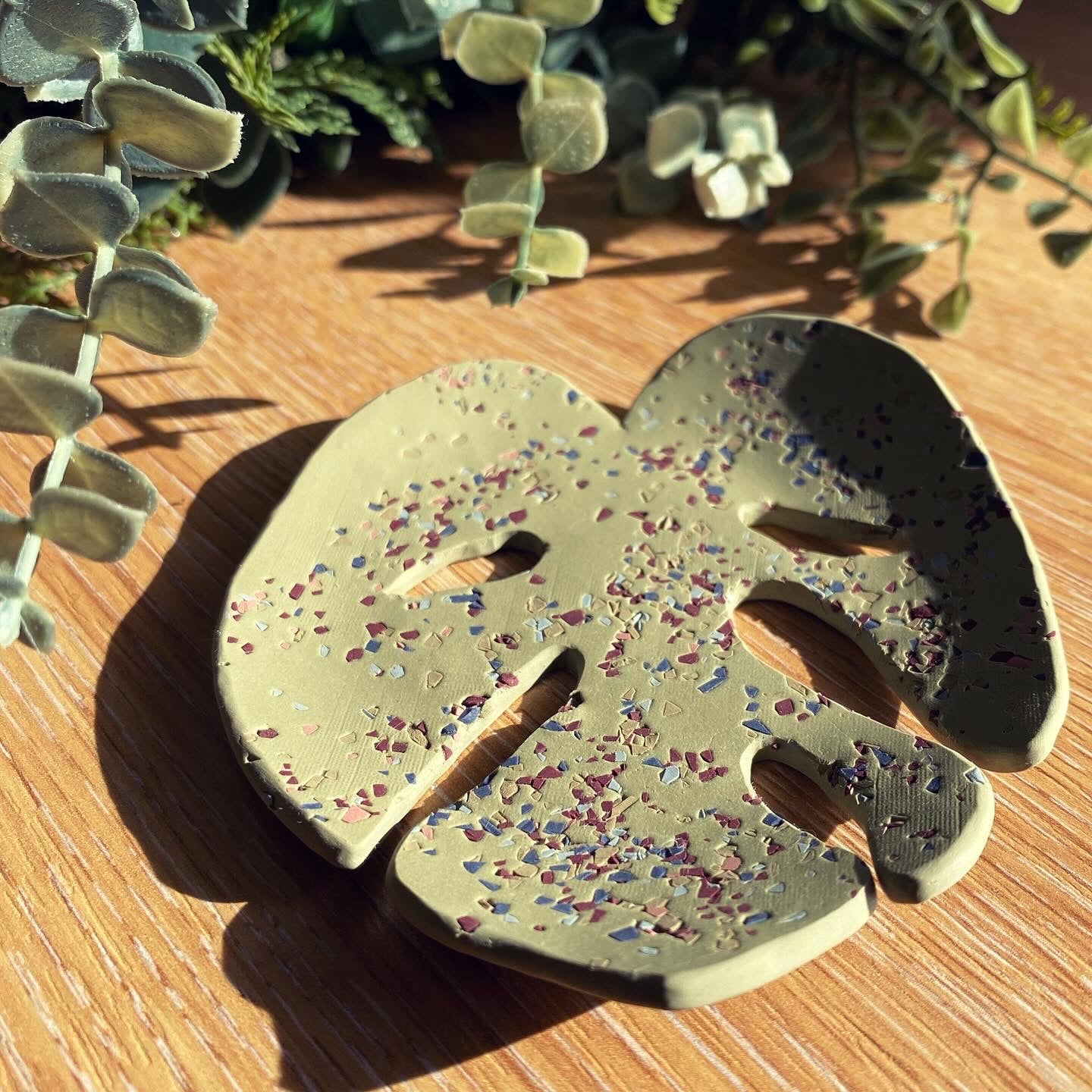 Speckled Monstera Leaf Trinket Tray