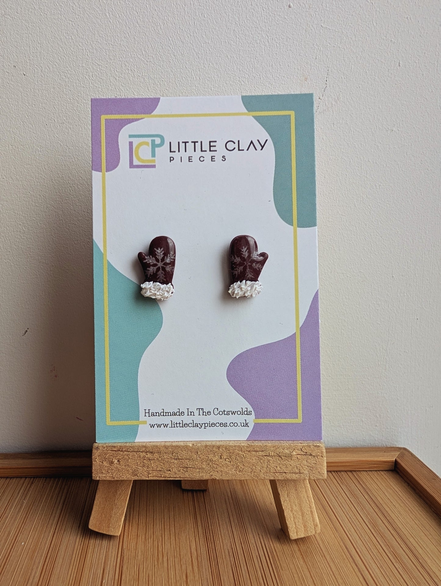 Snowflake Mittens Studs