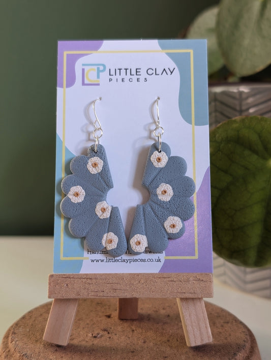 Half Flower Daisy Hooks